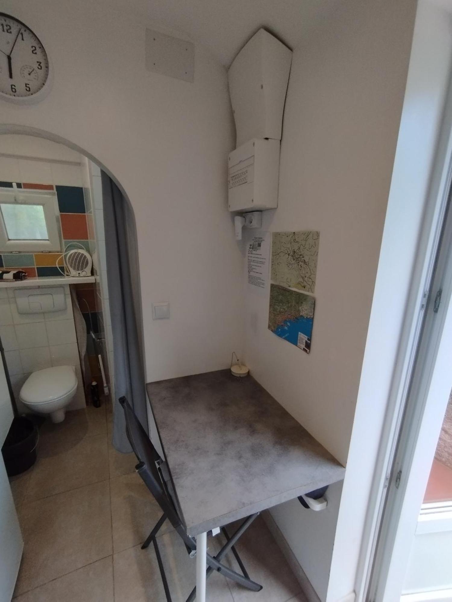 Studio Du Soleil Rez De Jardin Avec Parking Gratuit Vence Luaran gambar